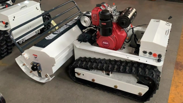Alpenmäh PMK 1200 Ferngesteuerter Y Schlegelmulcher mit Hybrid Antrieb
